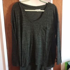 Waffle knit v-neck long sleeve shirt